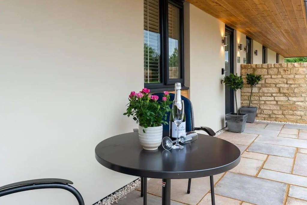 Rose Barn - Luxury Barn Accommodation In The CotswoldsGretton  エクステリア 写真